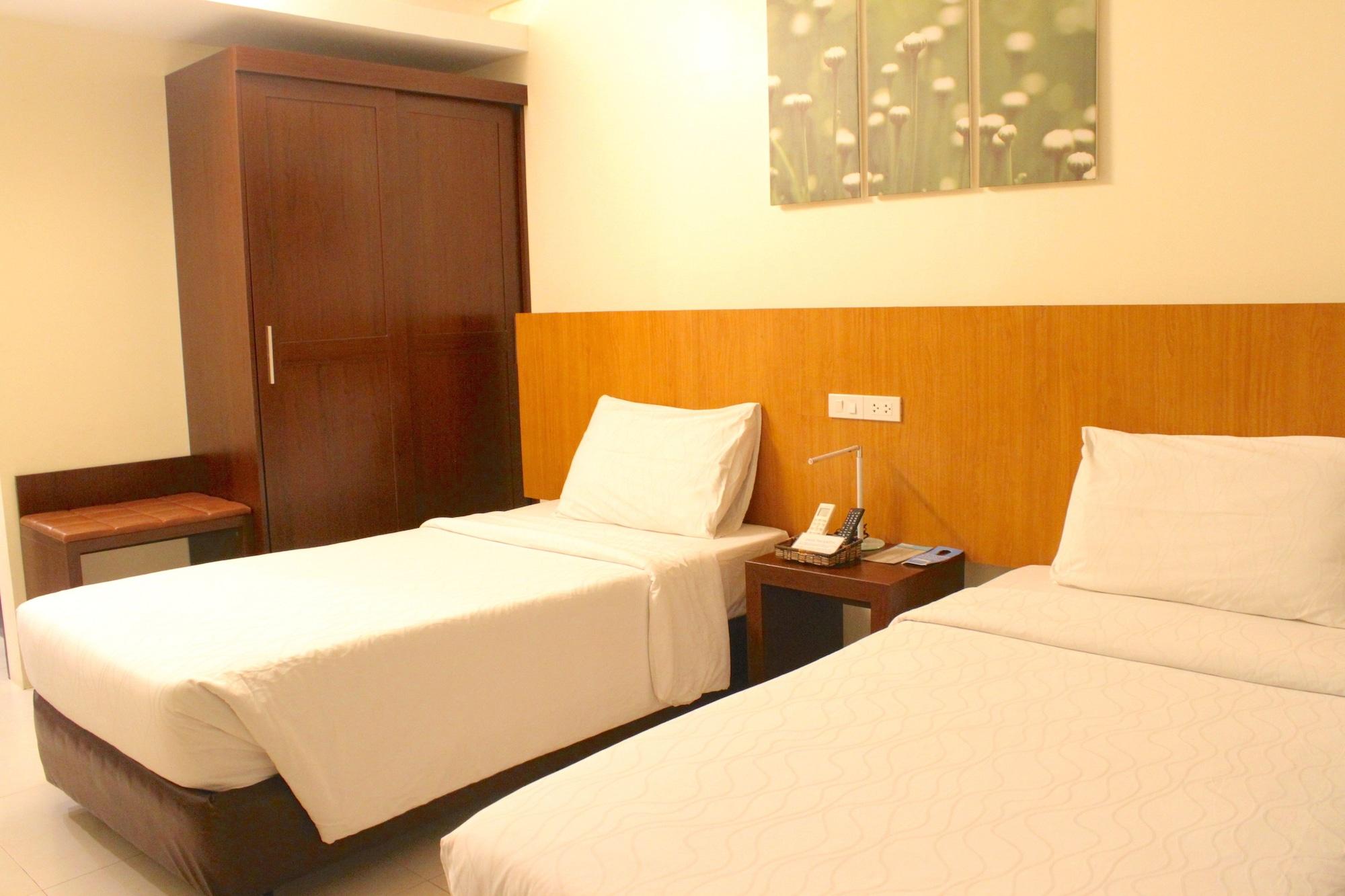 Ocean Suites Bohol Boutique Hotel Tagbilaran Dış mekan fotoğraf